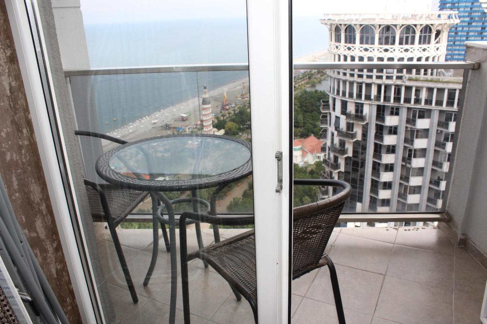 Orbi Sea Towers-Sea View Apartment Batumi Exterior photo